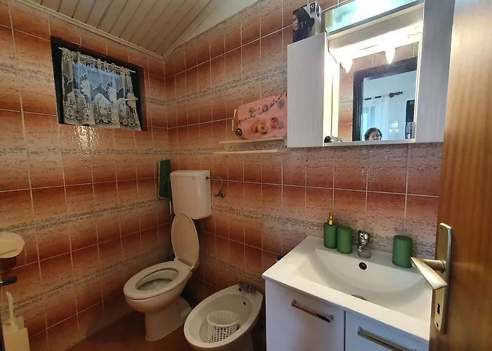 Area Simo 招待所 波雷奇