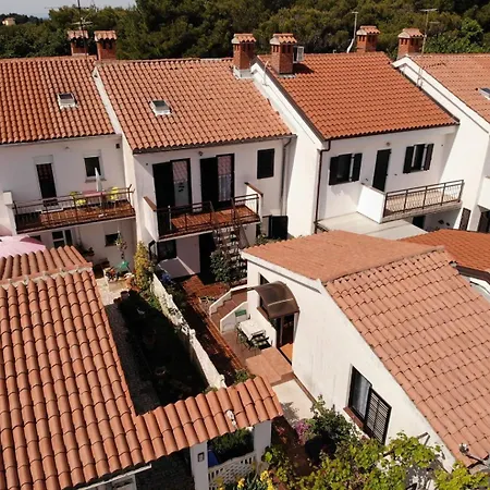 Πανσιόν Area Simo 3*