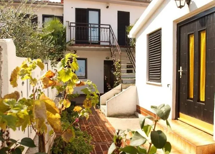 Πανσιόν Area Simo 3*