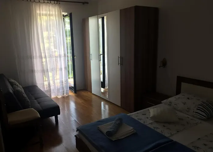 Area Simo Πανσιόν