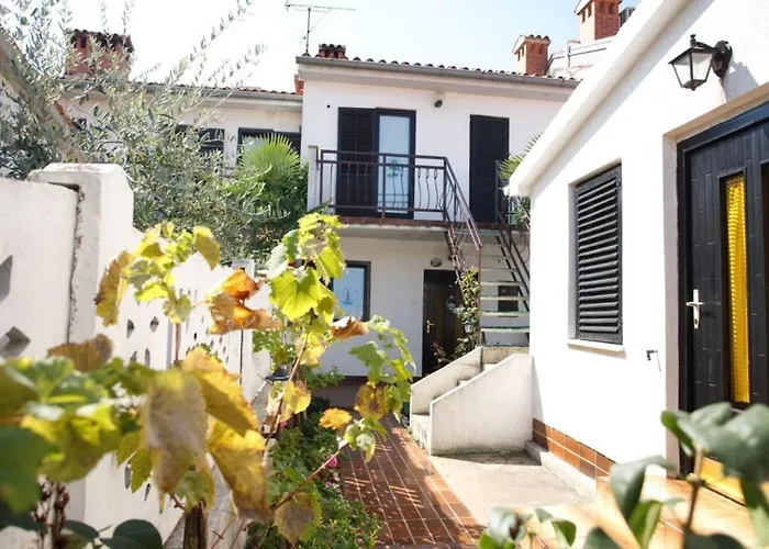 Area Simo Πανσιόν